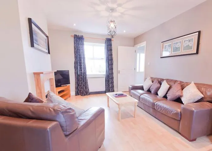 Upton Court & Holiday Cottages * Kilmuckridge (Wexford)